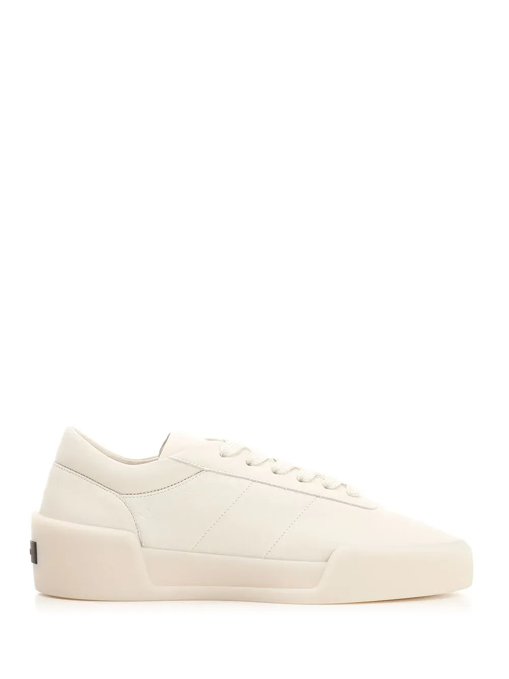 low sneaker